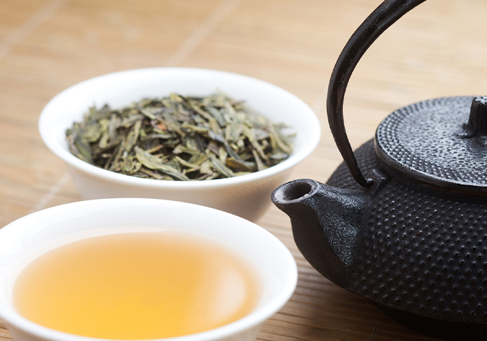 Advantages of Green Tea for Bringing down Cholesterol
